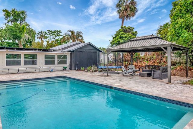 37420 MERIDIAN AVENUE, Dade City, FL 33525