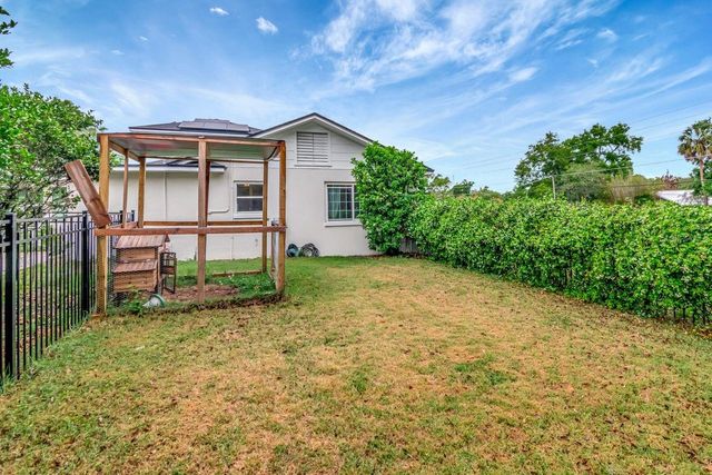 37420 MERIDIAN AVENUE, Dade City, FL 33525