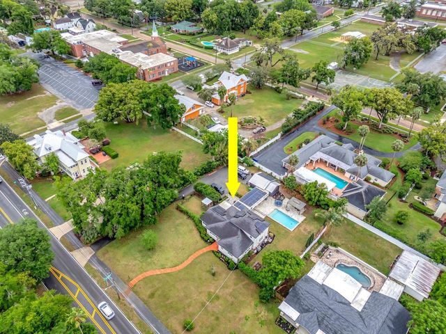 37420 MERIDIAN AVENUE, Dade City, FL 33525