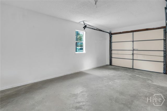 511 Pointe North Drive, Savannah, GA 31410