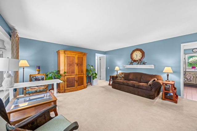 705 N DRURY Lane, Arlington Heights, IL 60004