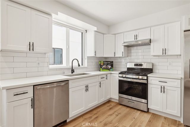 1326 W 35th Place, Los Angeles, CA 90007