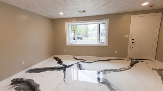 64 Budd Ave, Brockton, MA 02302