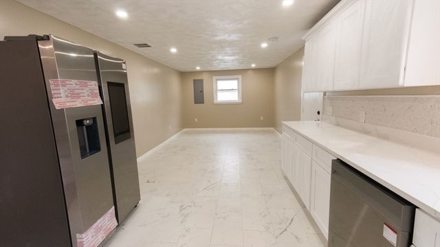 64 Budd Ave, Brockton, MA 02302