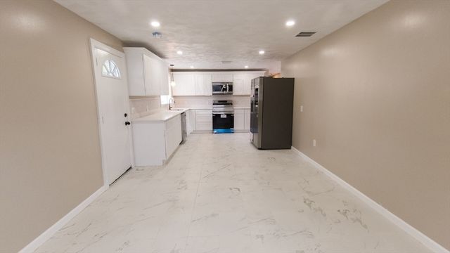 64 Budd Ave, Brockton, MA 02302