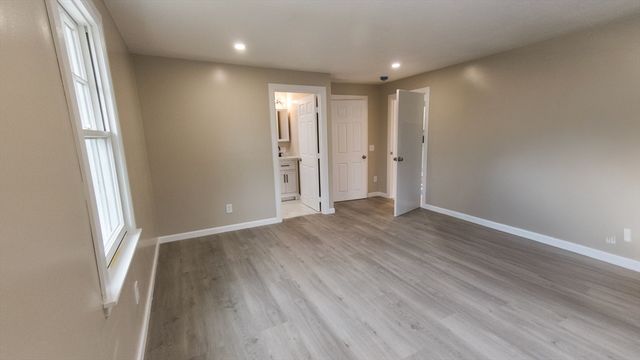64 Budd Ave, Brockton, MA 02302