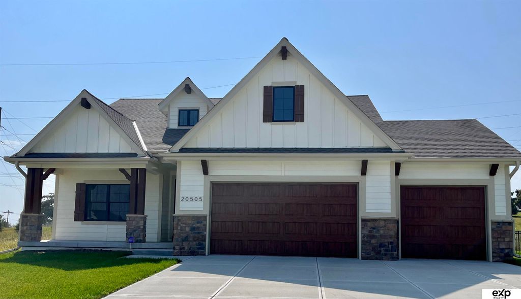 20505 Ogden Street, Elkhorn, NE 68022