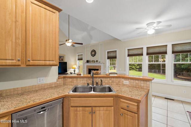 172 Country Club Drive SW, South Brunswick, NC 28470