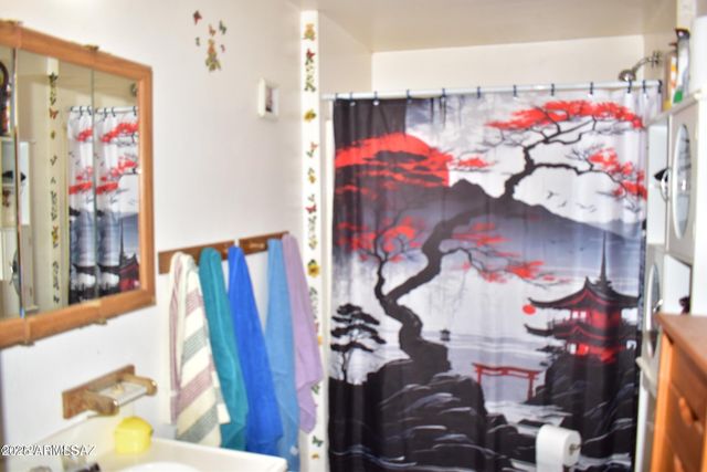 830 W AIRPORT Road, Willcox, AZ 85643