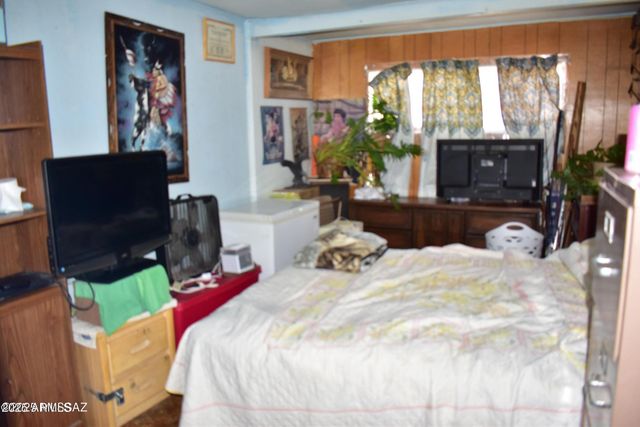 830 W AIRPORT Road, Willcox, AZ 85643