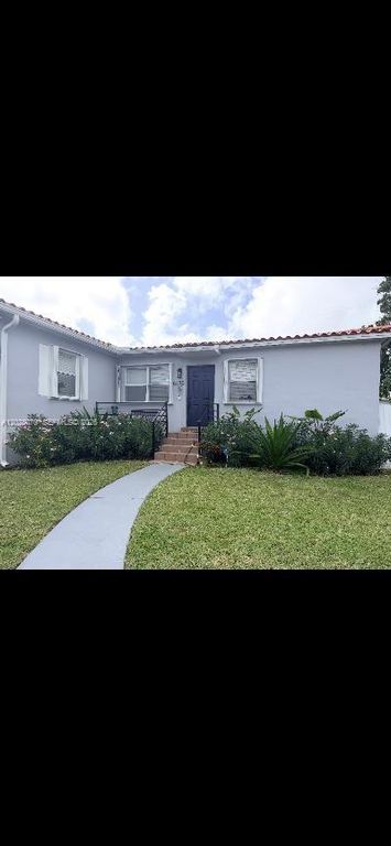 8370 SW 27th Ln 0, Miami, FL 33155