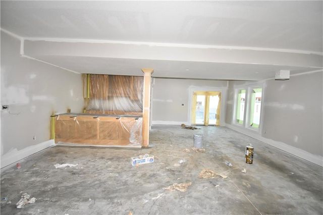 8337 NE 76th Terrace, Kansas City, MO 64158