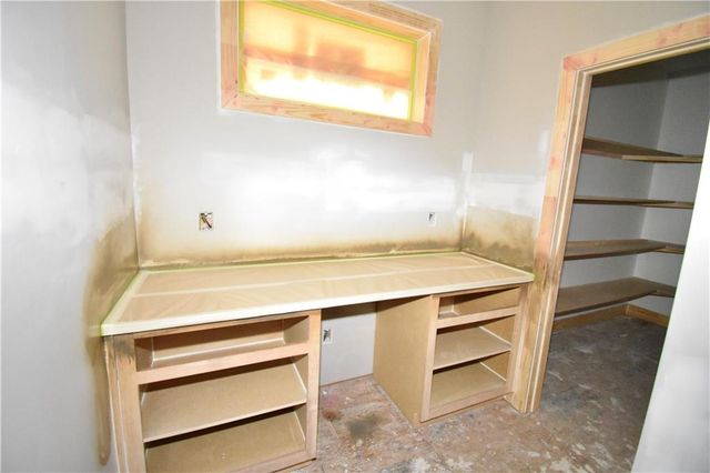 8337 NE 76th Terrace, Kansas City, MO 64158