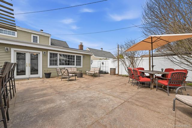 1423 Harding Street, North Bellmore, NY 11710
