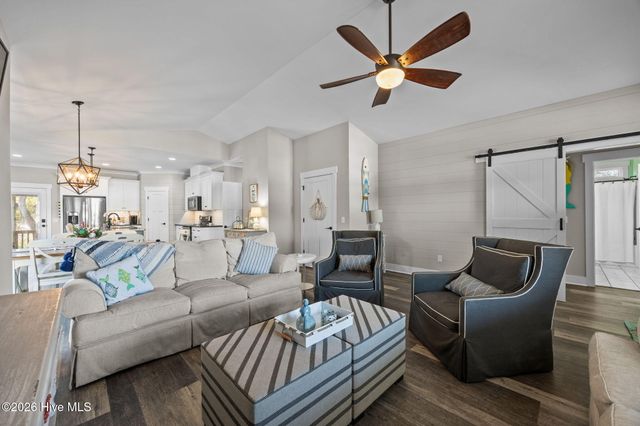 305 E Yacht Drive, Oak Island, NC 28465