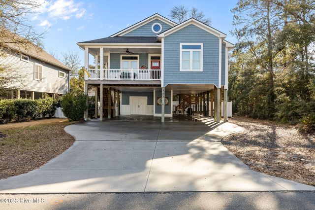 305 E Yacht Drive, Oak Island, NC 28465