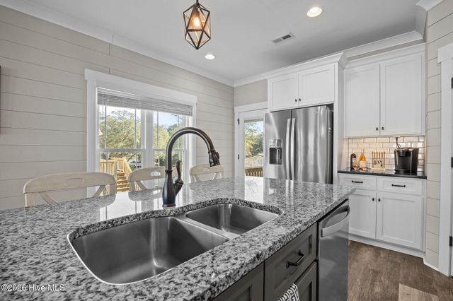 305 E Yacht Drive, Oak Island, NC 28465