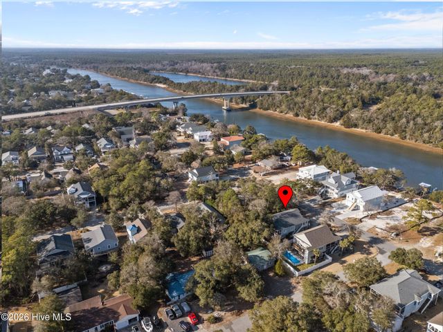 305 E Yacht Drive, Oak Island, NC 28465