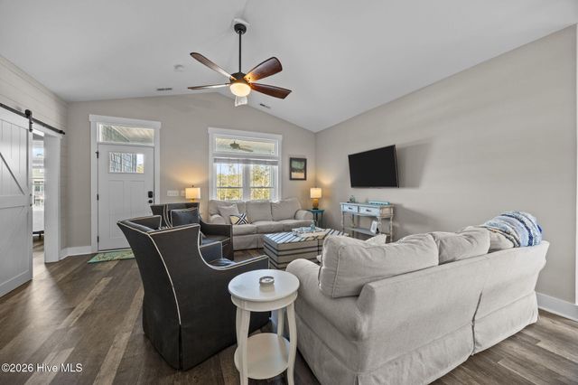 305 E Yacht Drive, Oak Island, NC 28465