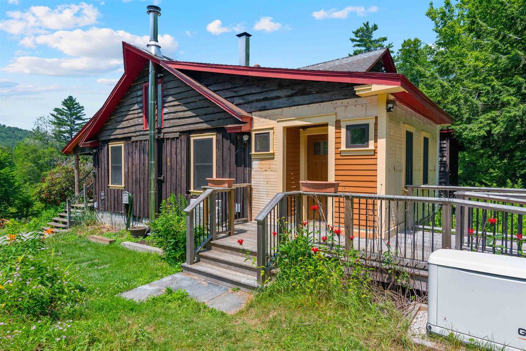 1307 Upper Notch Road, Bristol, VT 05443