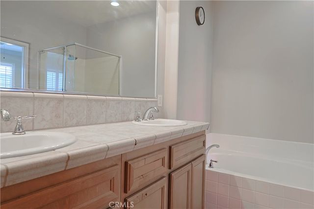 27022 Pebble Beach, Valencia, CA 91381