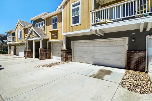 11944 Oak Hill Way E, Henderson, CO 80640
