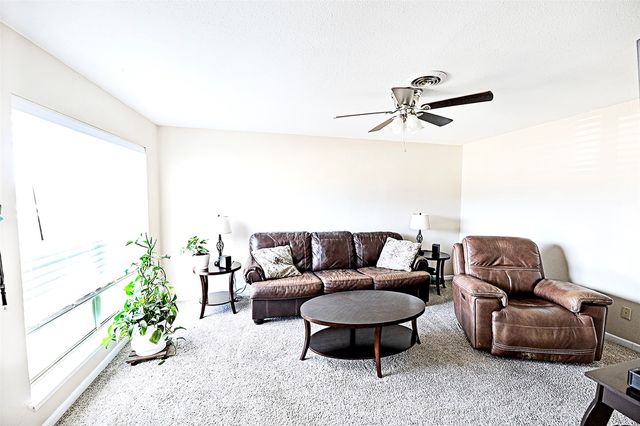 702 E Decatur Street, Bowie, TX 76230