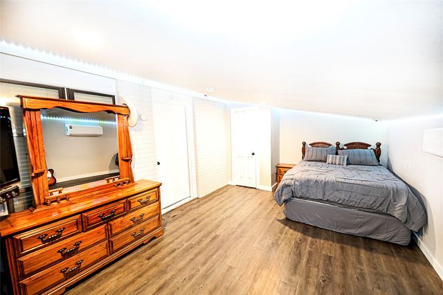 702 E Decatur Street, Bowie, TX 76230