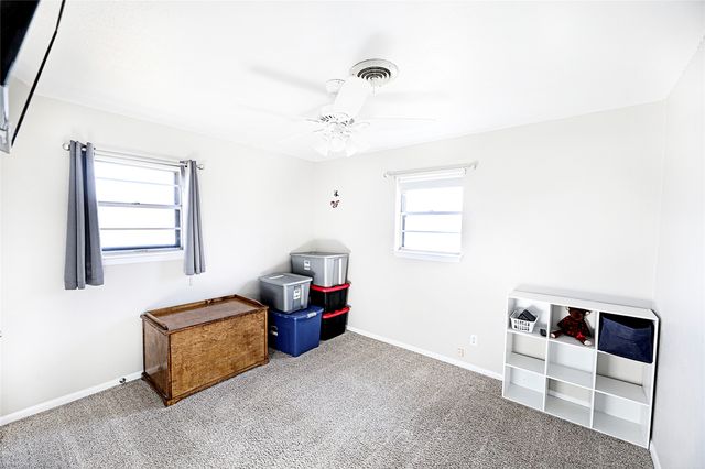 702 E Decatur Street, Bowie, TX 76230