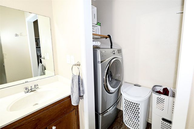 702 E Decatur Street, Bowie, TX 76230