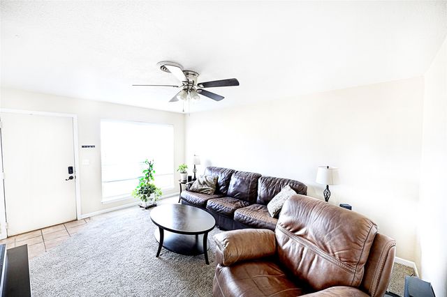 702 E Decatur Street, Bowie, TX 76230