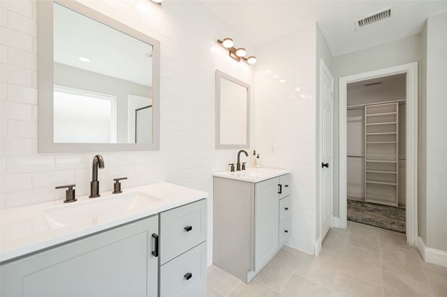 2736 Cedar Wood Drive, Frisco, TX 75033