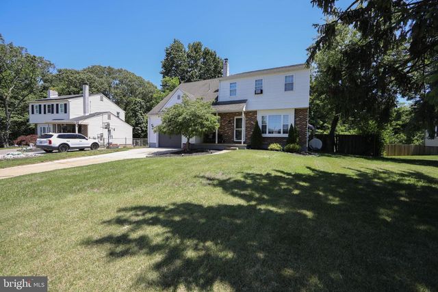 606 EASTWOOD DR, Glendora, NJ 08029