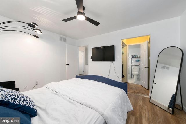 606 EASTWOOD DR, Glendora, NJ 08029