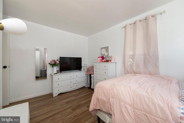 606 EASTWOOD DR, Glendora, NJ 08029