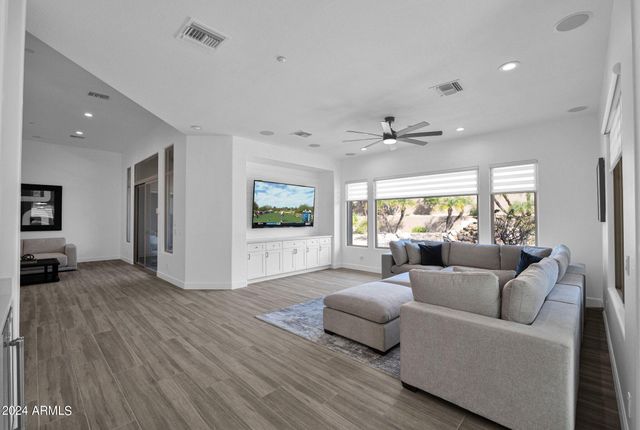 11416 E AUTUMN SAGE Drive, Scottsdale, AZ 85255