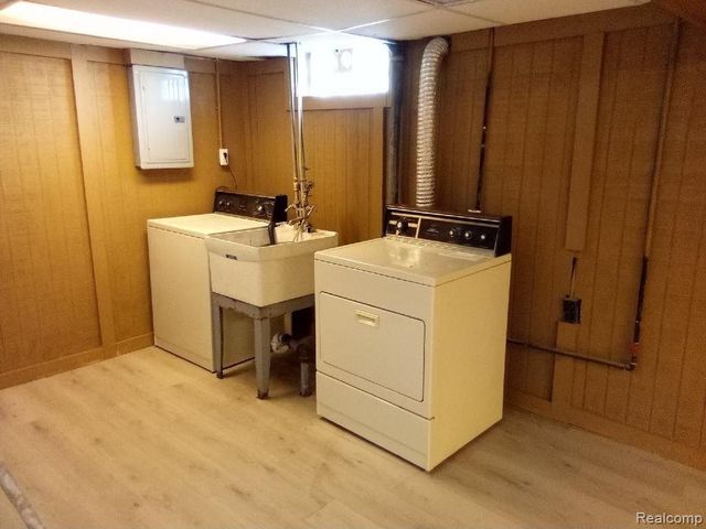 22131 Nevada Avenue, Eastpointe, MI 48021