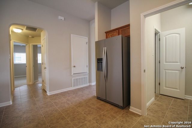 8519 Loska Green, San Antonio, TX 78251