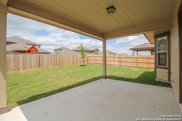 8519 Loska Green, San Antonio, TX 78251