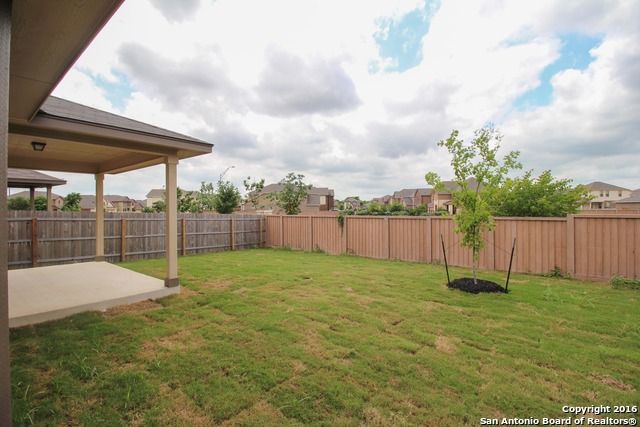 8519 Loska Green, San Antonio, TX 78251