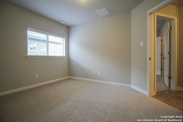 8519 Loska Green, San Antonio, TX 78251