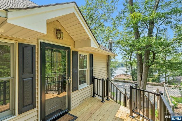 358 Lakeview, Ringwood, NJ 07456