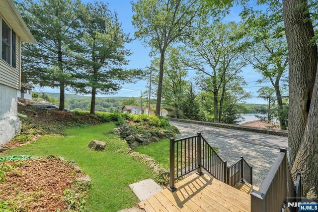 358 Lakeview, Ringwood, NJ 07456