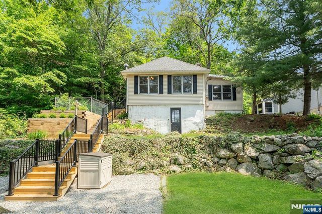 358 Lakeview, Ringwood, NJ 07456