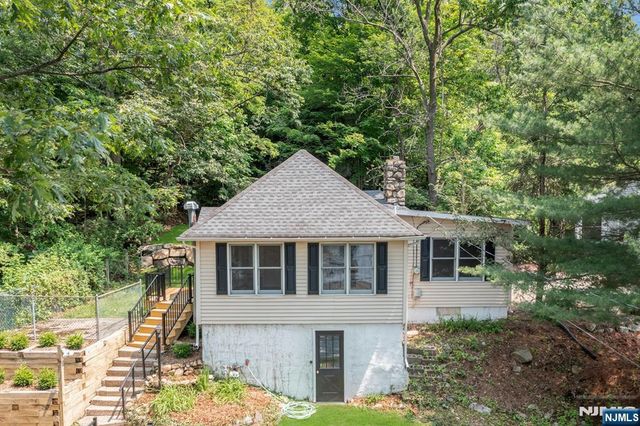 358 Lakeview, Ringwood, NJ 07456