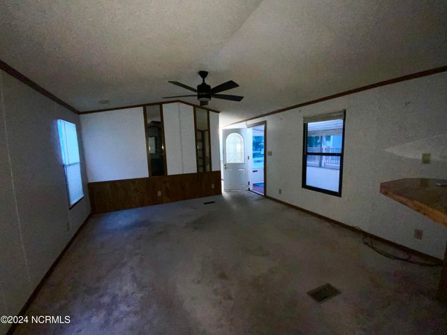 231 NE 67th Street, Oak Island, NC 28465