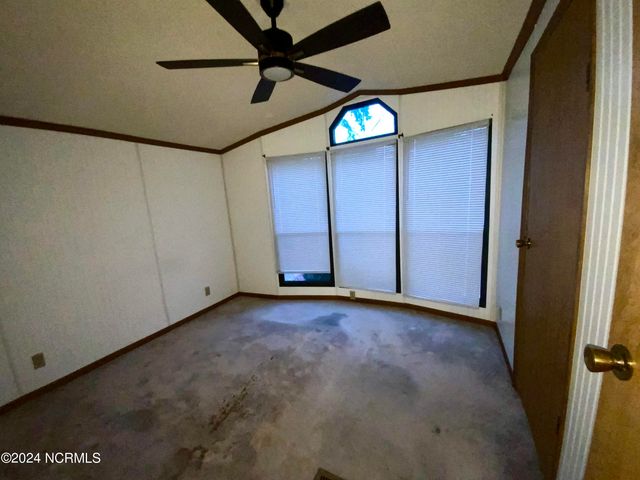 231 NE 67th Street, Oak Island, NC 28465