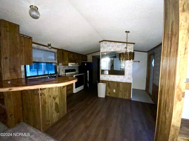 231 NE 67th Street, Oak Island, NC 28465