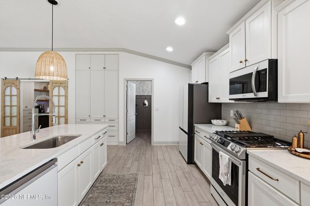 3034 FREE BIRD Loop, Green Cove Springs, FL 32043