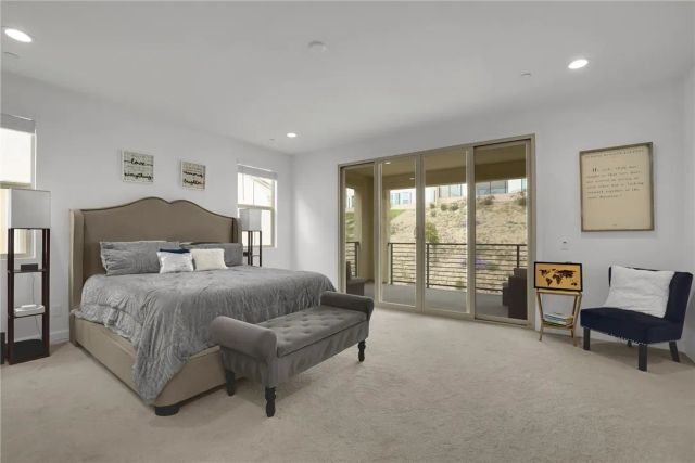 21303 Rockview Terrace, Chatsworth, CA 91311